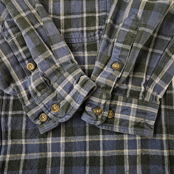 Carhartt Hubbard Mid Cotton Flannel Button Up in Blue and Black Plaid Sz Large - Picture 7 of 10